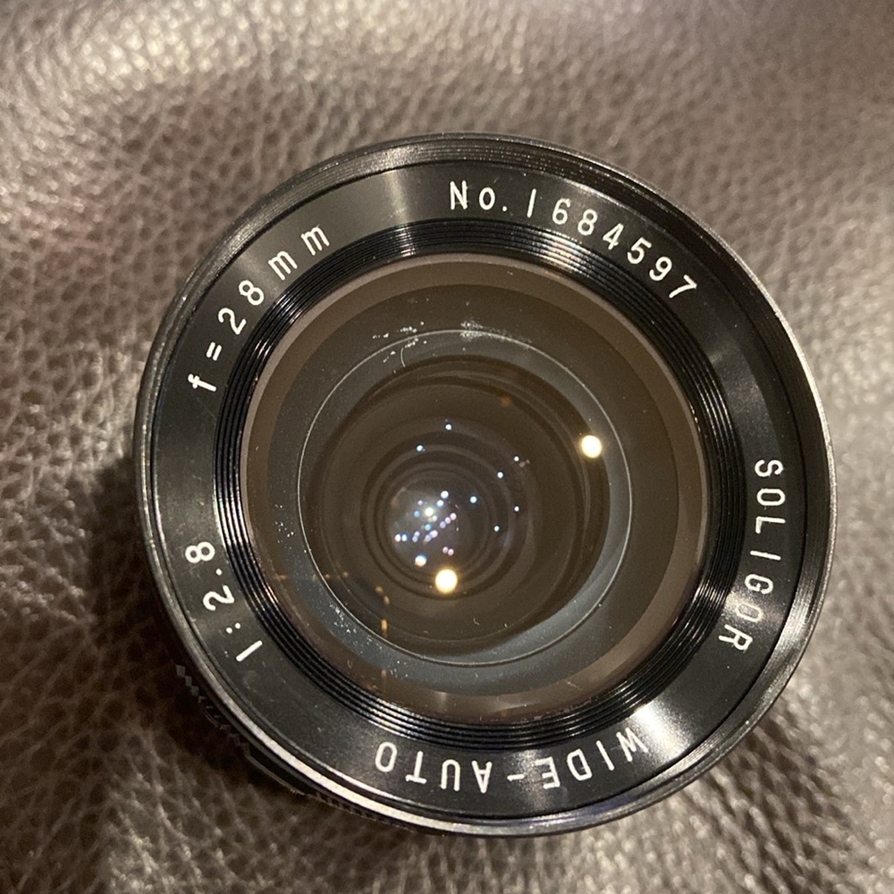 Soligor lens with black leather case included - Picture 9 of 11